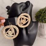 OLAEDO natural beige Raffia star earring